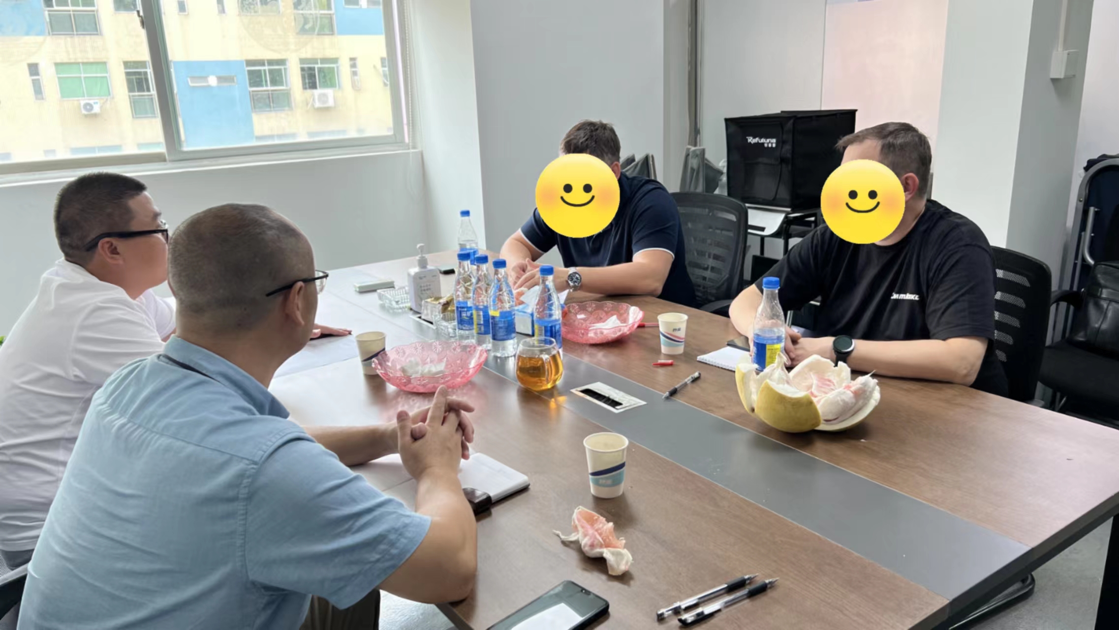 佳金源|歐洲客戶來(lái)我廠考察和洽談錫膏項(xiàng)目合作事宜 佳金源|歐洲客戶來(lái)我廠考察和洽談錫膏項(xiàng)目合作事宜